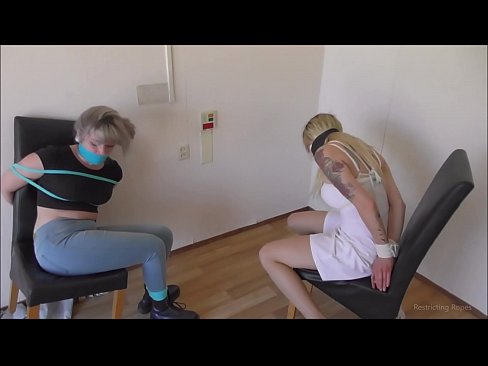 ❤️ צוגעבונדן / צוגעבונדן און געגאסען / מיידל אין נויט פּאָרנאָ ביי אונדז ☑